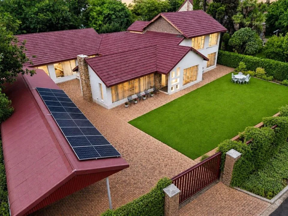 6 Bedroom House for sale in Oewersig