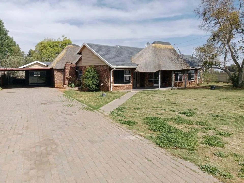 3 Bedroom House to rent in Riebeeckstad