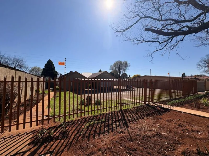 1 Bedroom House to rent in Potchefstroom Central