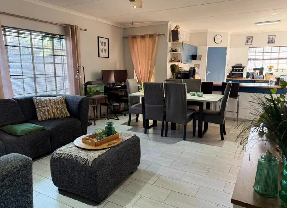 3 Bedroom House for sale in Protea Park