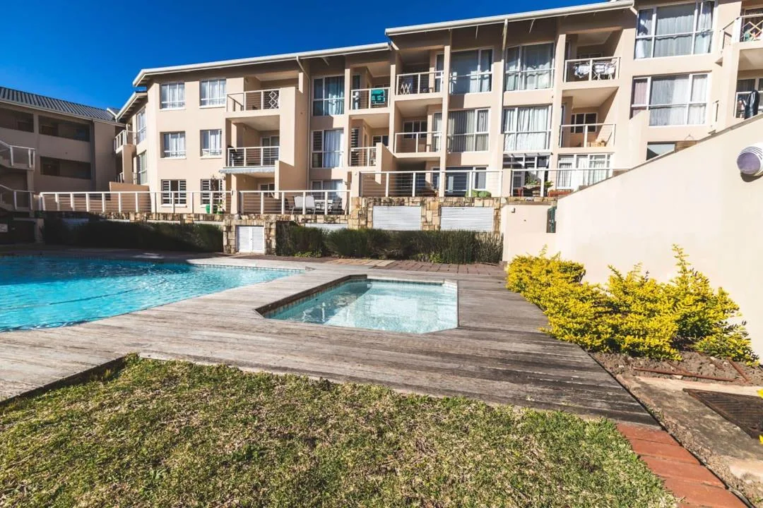 3 Bedroom Apartment / flat for sale in Beacon Bay