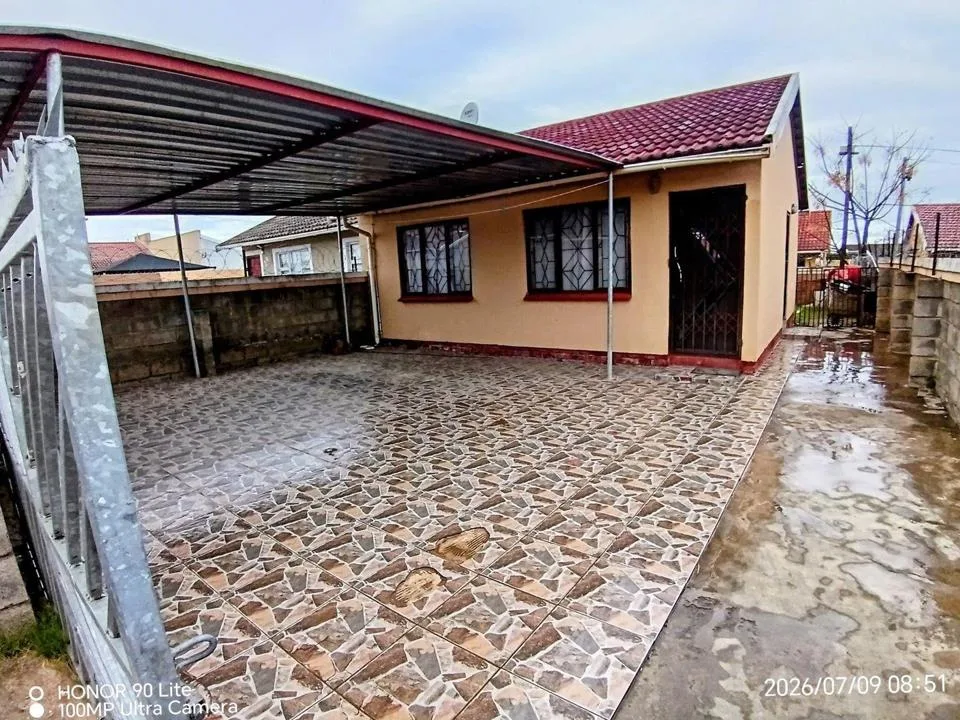 2 Bedroom House for sale in Club View