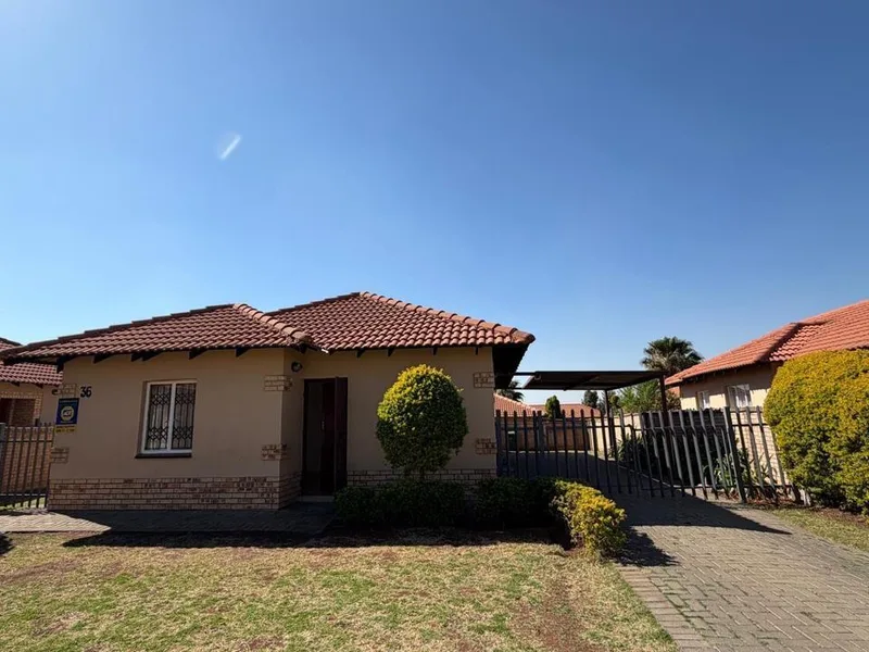 3 Bedroom House to rent in Waterkloof Hill Estate