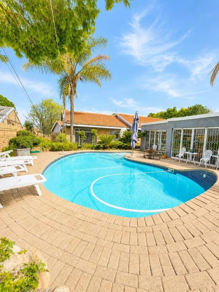 4 Bedroom House for sale in Wilkoppies