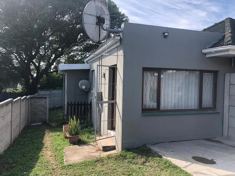 2 Bedroom Apartment / flat to rent in Beacon Bay