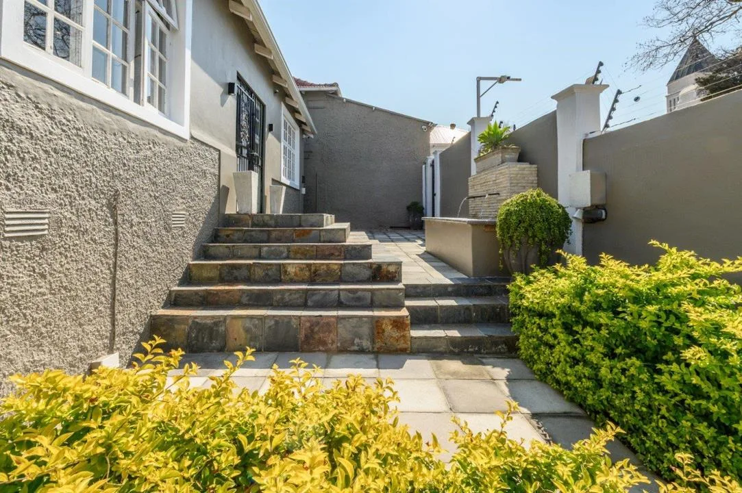 2 Bedroom House for sale in Richmond Hill