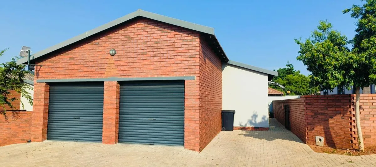 3 Bedroom Townhouse for sale in Amandasig