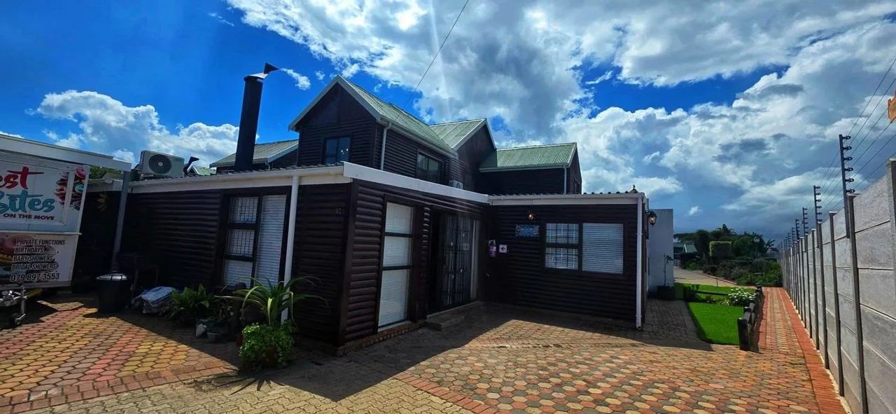 3 Bedroom Townhouse for sale in Fonteine Park