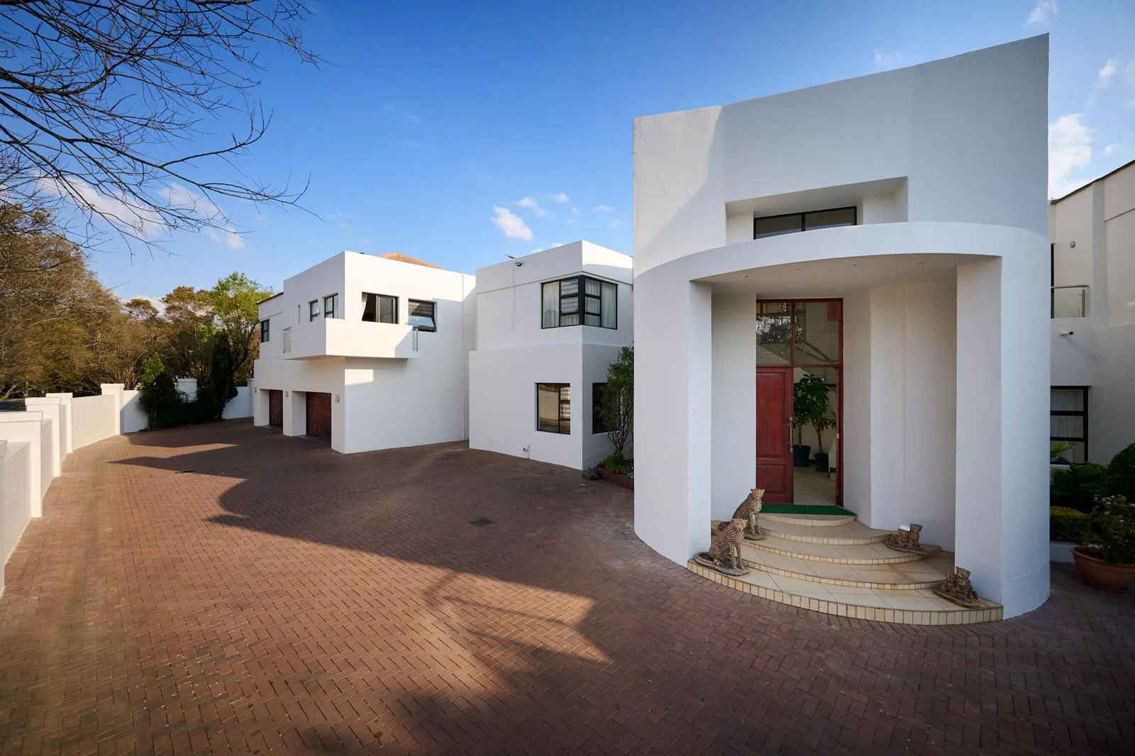 6 Bedroom House in Carlswald Estate