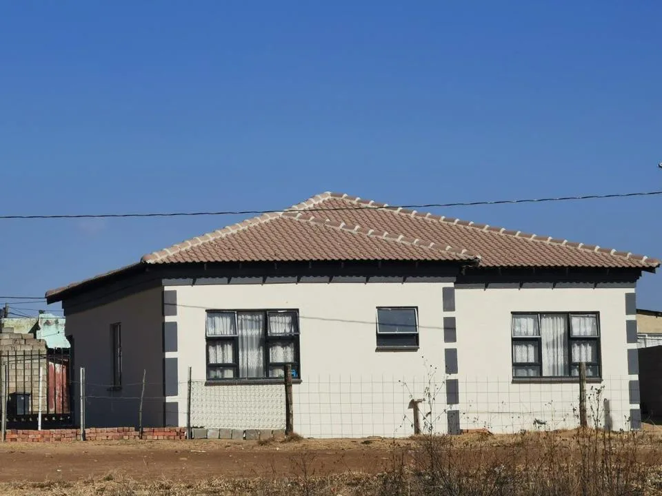 3 Bedroom House for sale in Bohlokong
