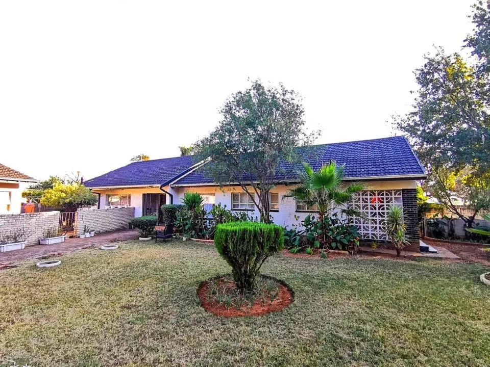 4 Bedroom House for sale in Stilfontein Ext 4