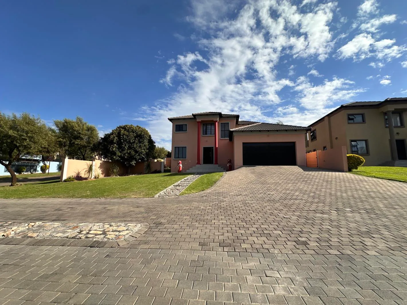 Property for sale in Thatchfield