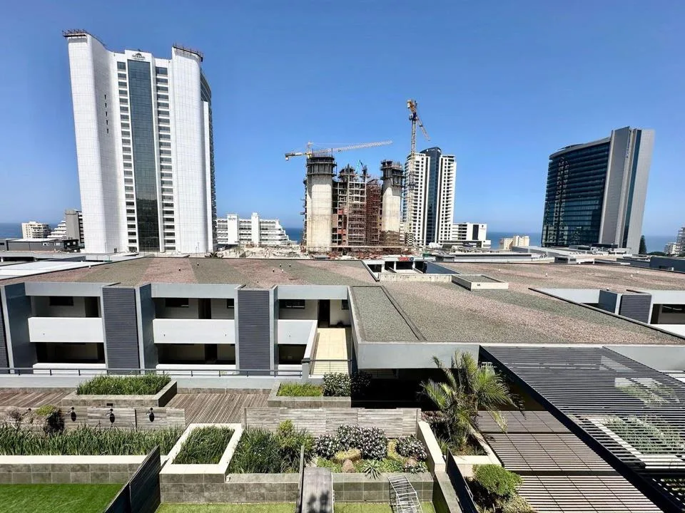 1 Bedroom Apartment / flat to rent in Umhlanga Central