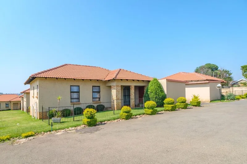 3 Bedroom House for sale in Groblerpark