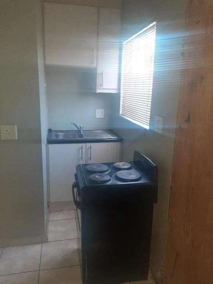 Apartment / flat to rent in Kempton Park West