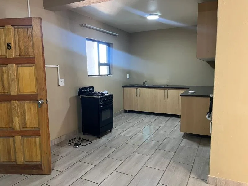 2 Bedroom Apartment in Mondeor