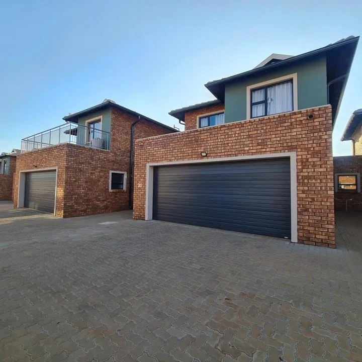 3 Bedroom House for sale in Rynfield AH