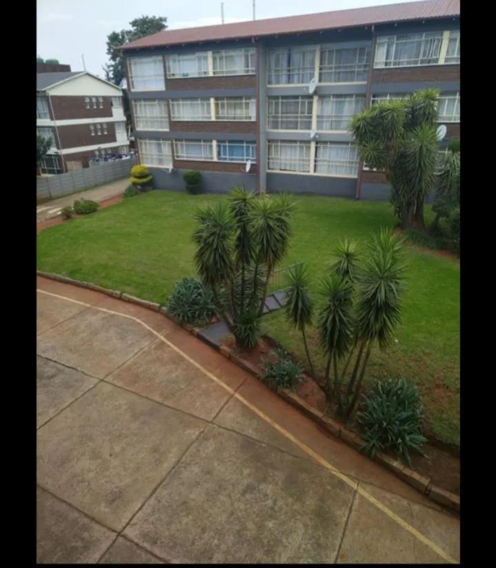 2 Bedroom House in Rhodesfield