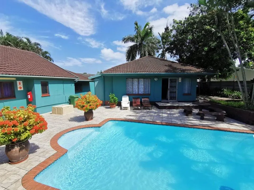 17 Bedroom House for sale in Meer En See