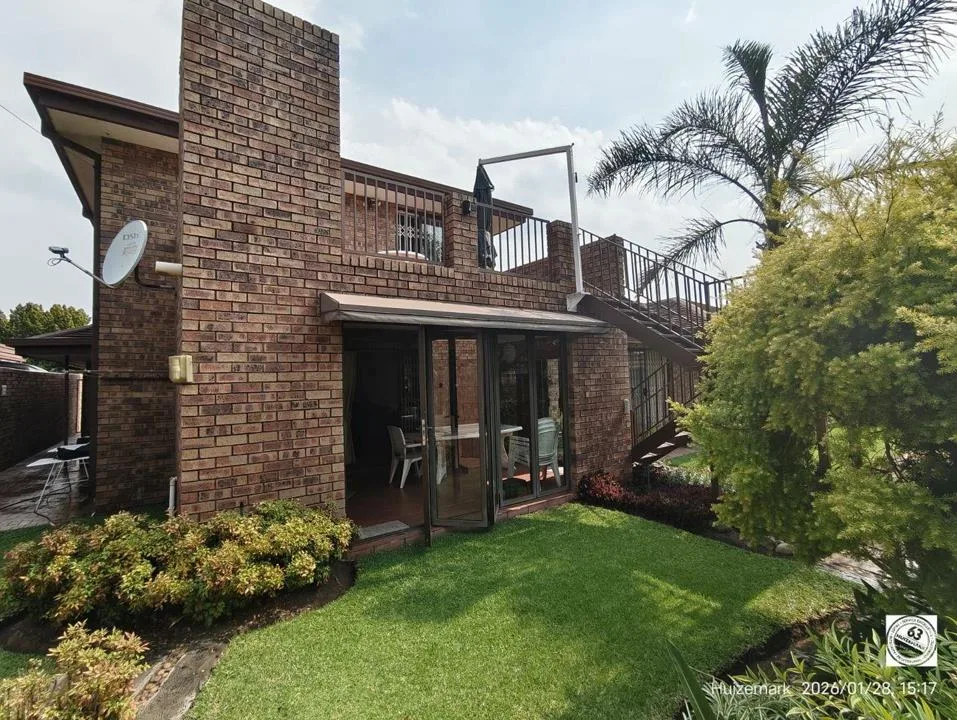 3 Bedroom Townhouse for sale in Sasolburg Ext 23