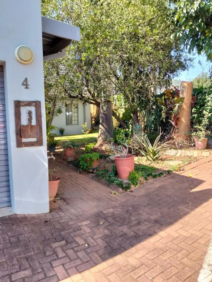 2 Bedroom Townhouse to rent in White River Central