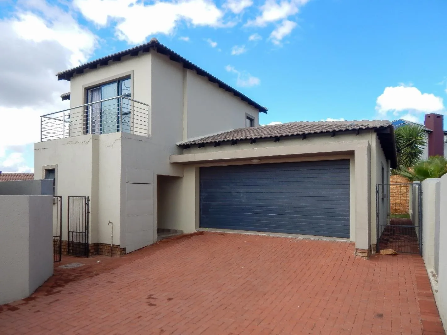 Property for sale in Thatchfield