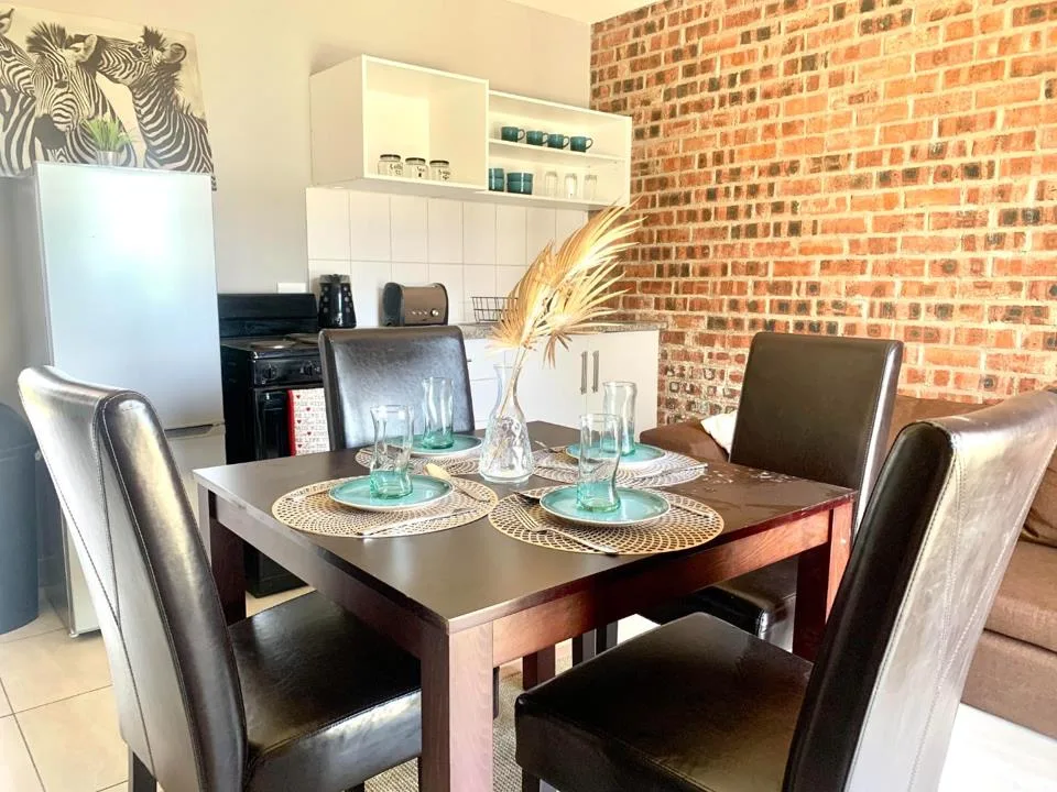 2 Bedroom Apartment / flat for sale in Raceway