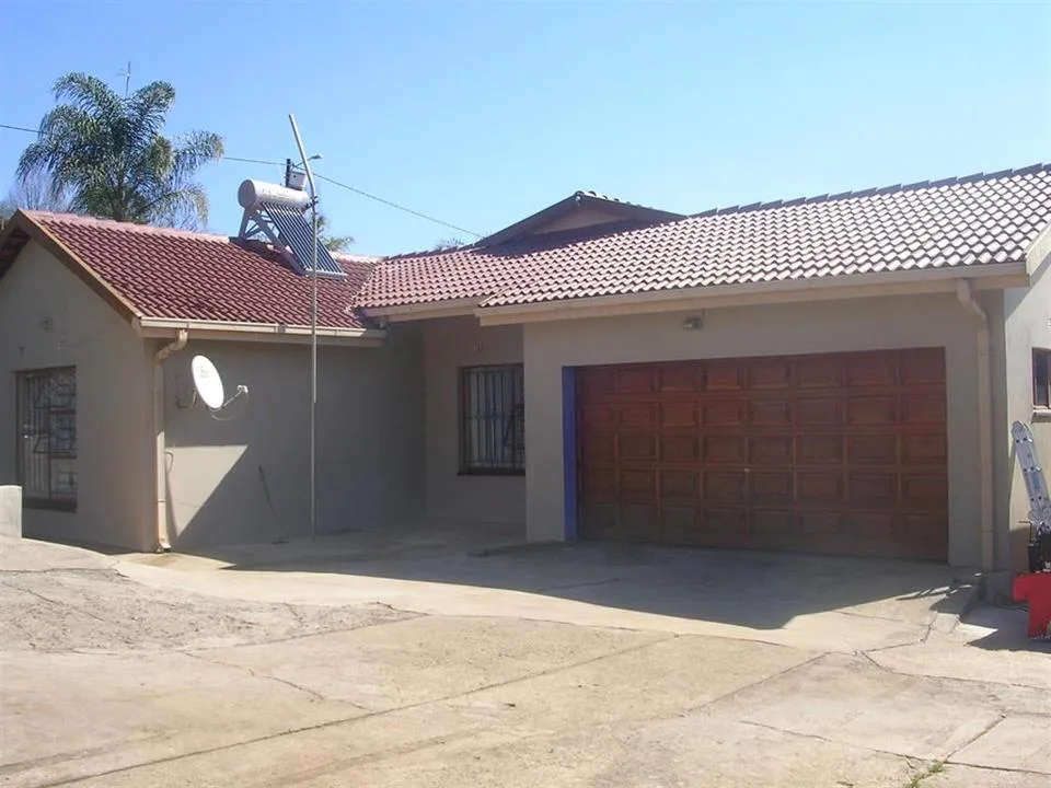 6 Bedroom House for sale in Sabie