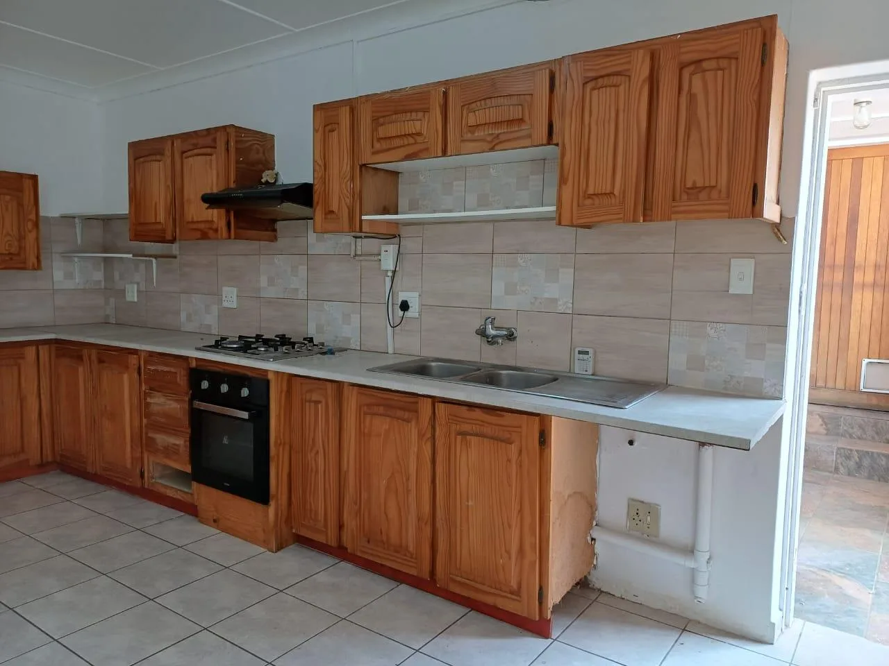 Property to rent in Edenvale