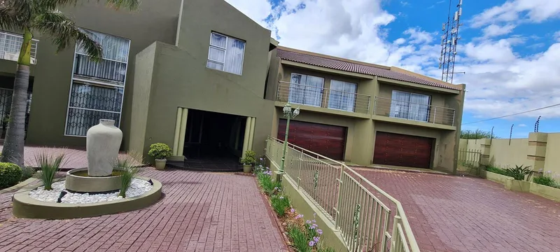 7 Bedroom House in Sterpark