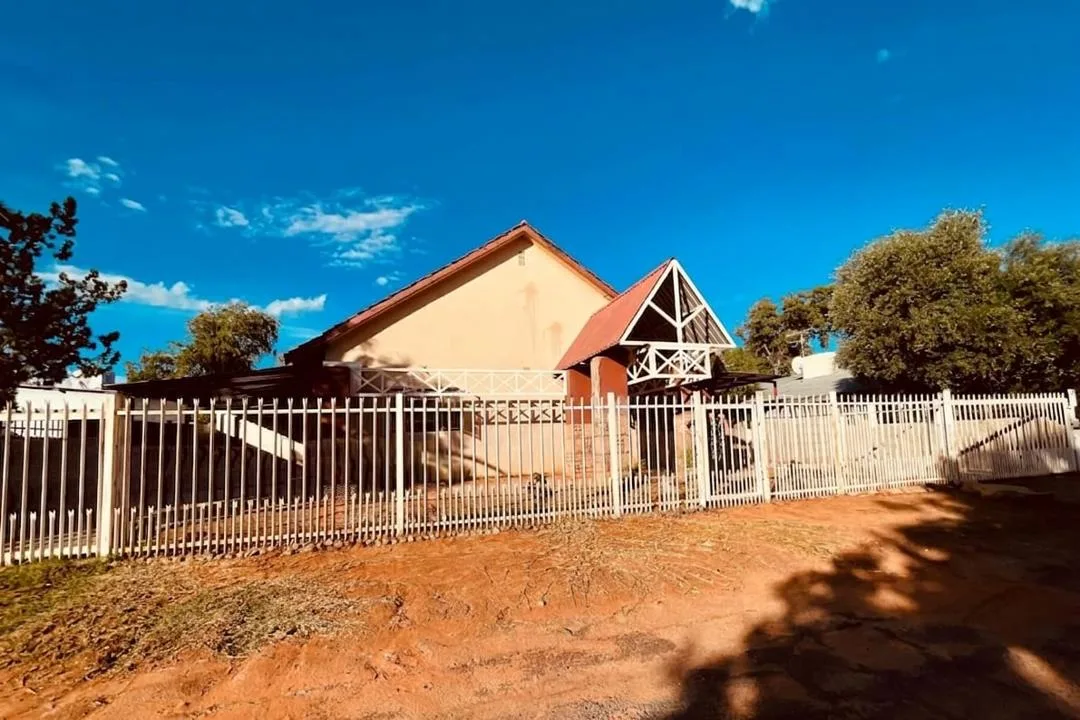 3 Bedroom House for sale in Die Rand