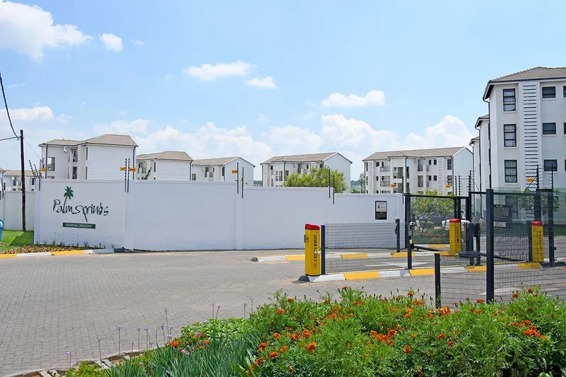 2 Bedroom Apartment in Cosmo City