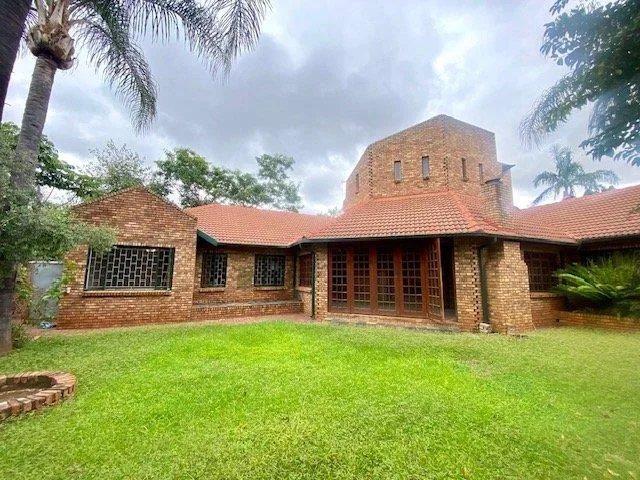 4 Bedroom House for sale in Montana Park