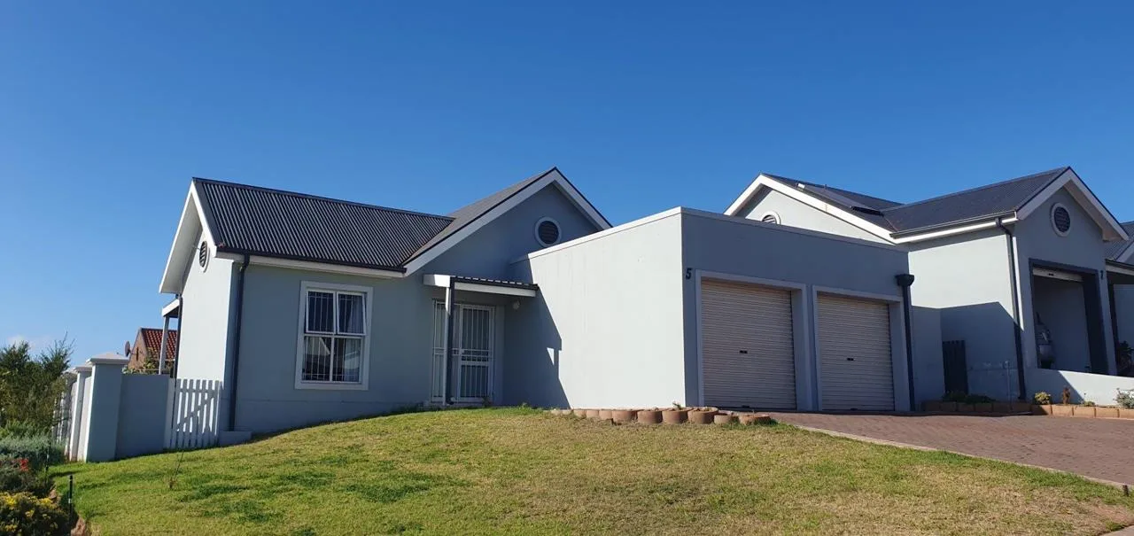 3 Bedroom House for sale in Vredenburg