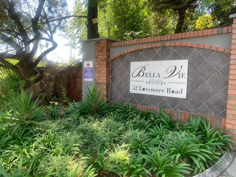 3 Bedroom Apartment / flat to rent in Ravenswood