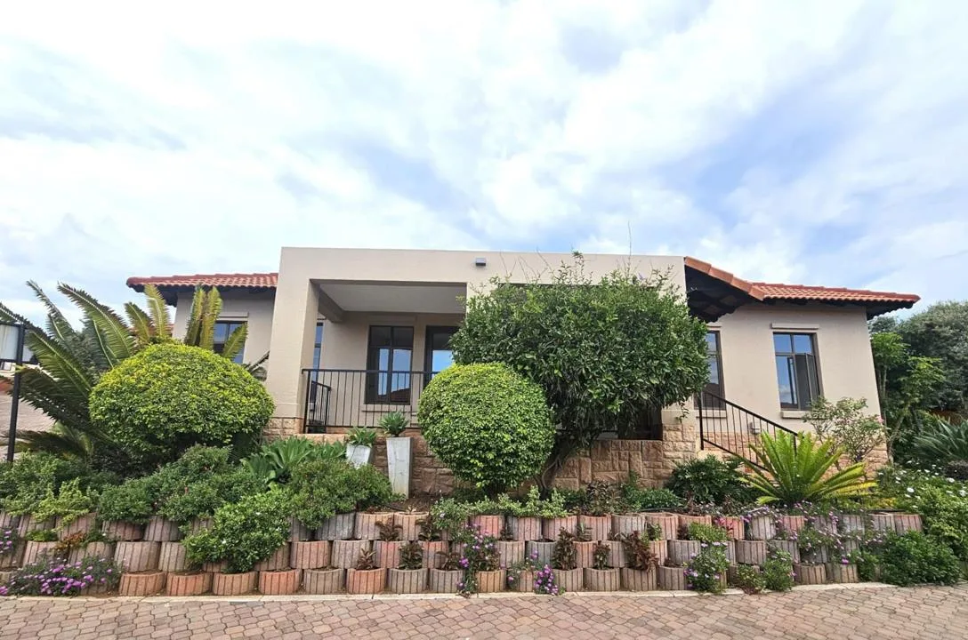 2 Bedroom House for sale in Xanadu Eco Park
