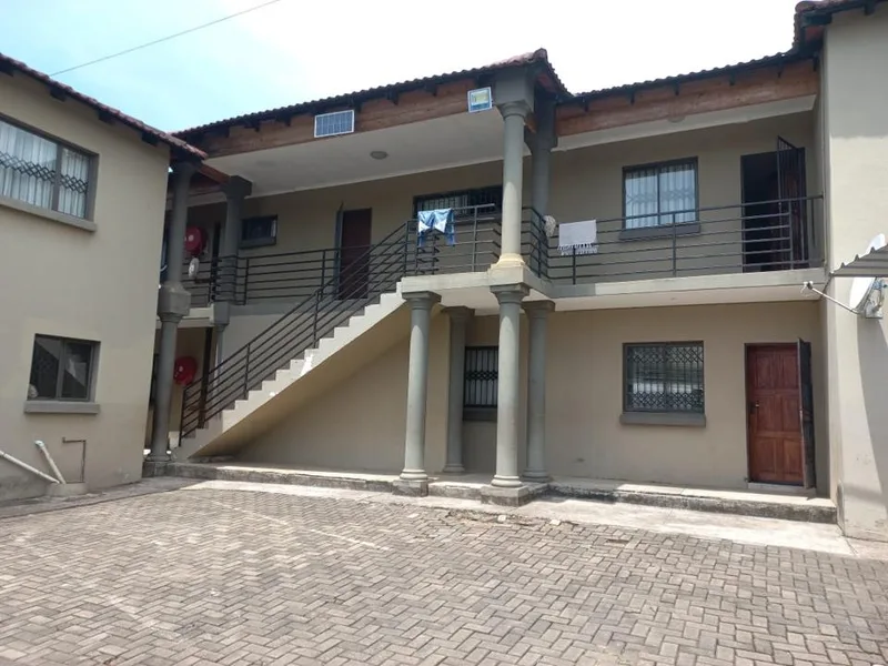 2 Bedroom Apartment / flat for sale in Avis Park