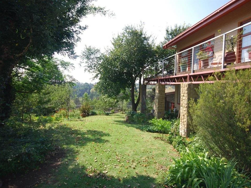 10 Bedroom House for sale in Eureka
