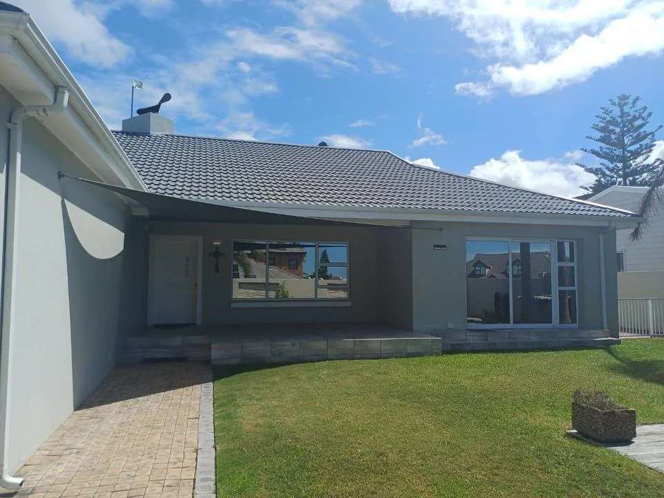3 Bedroom House for sale in Stilbaai Wes