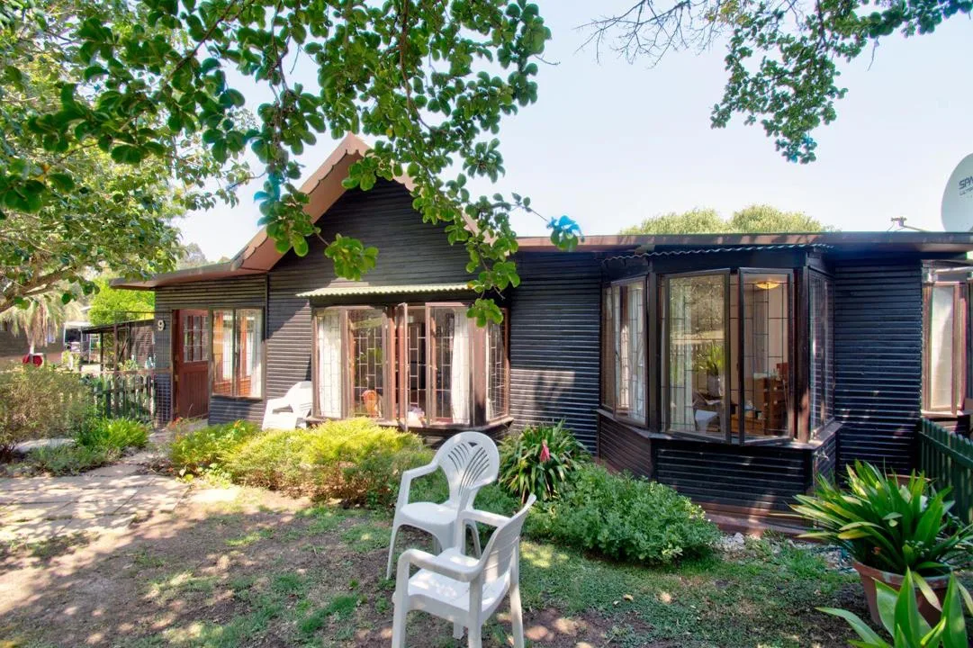 1 Bedroom House for sale in Harkerville AH