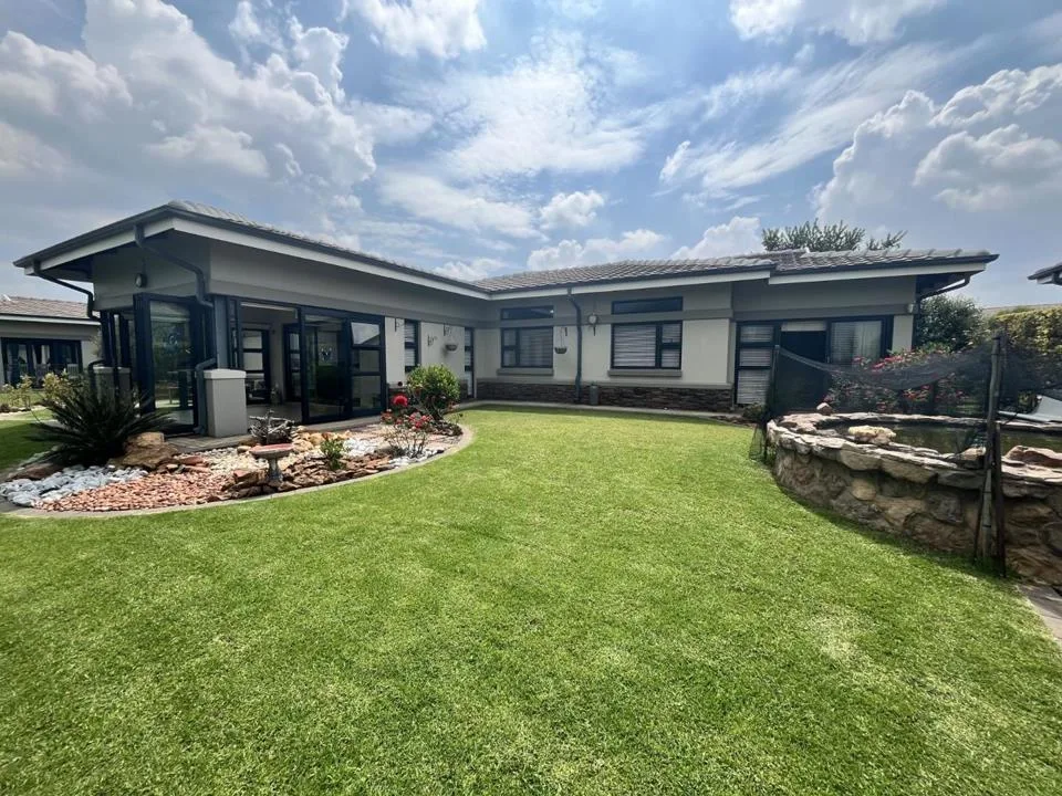 3 Bedroom House for sale in Eastlands Mature Lifestyle Estate