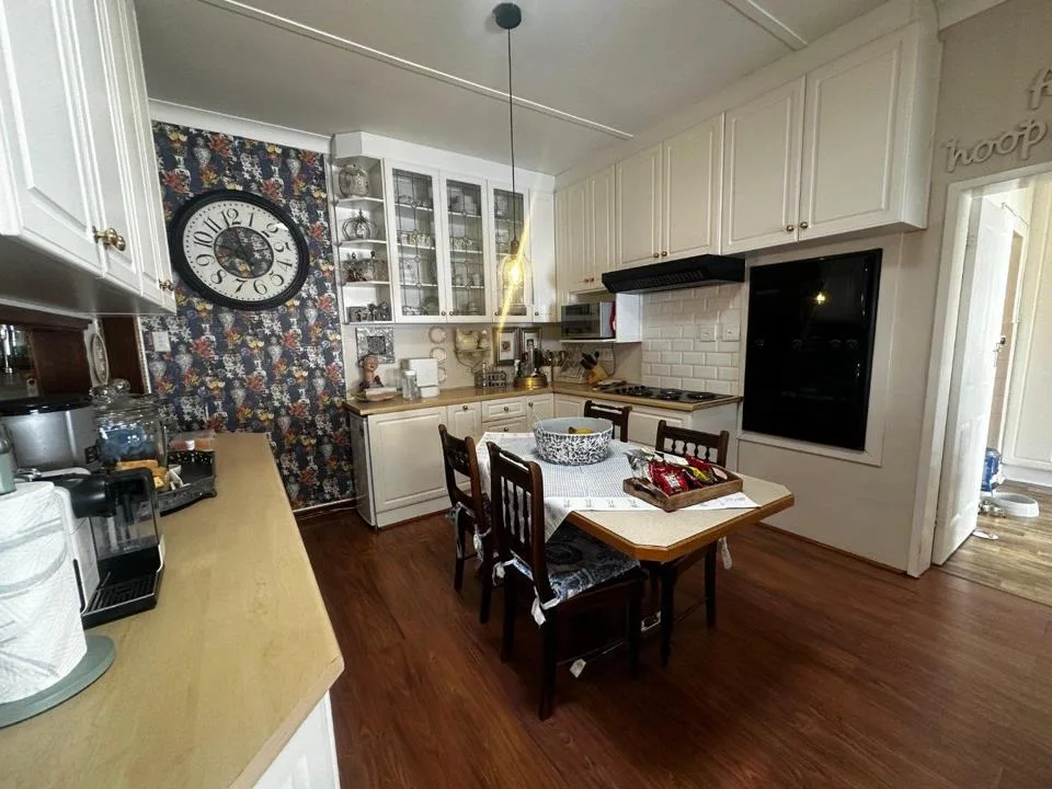 5 Bedroom House for sale in Monument Heights
