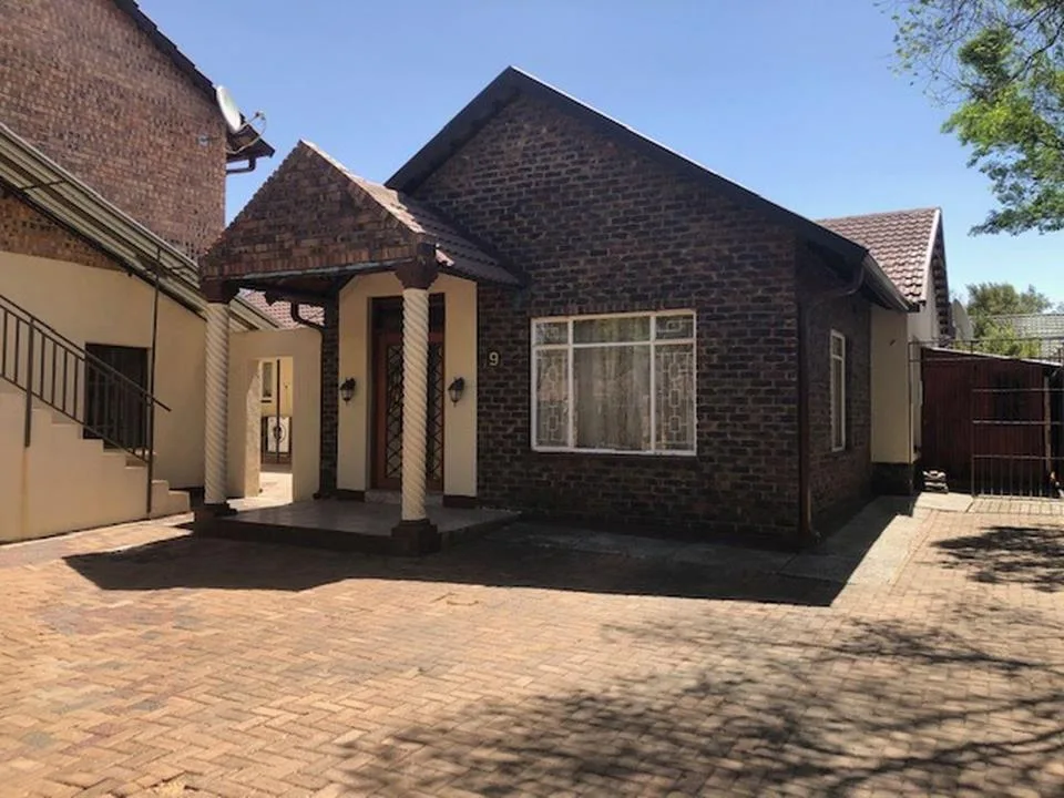 4 Bedroom House for sale in Secunda
