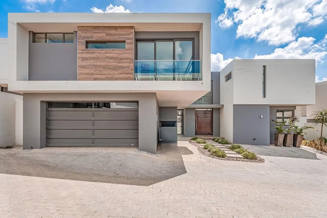 5 Bedroom Townhouse for sale in Sandown