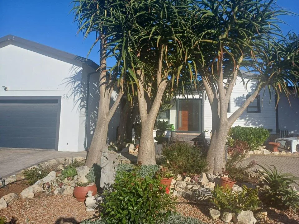 3 Bedroom House for sale in Stilbaai Wes