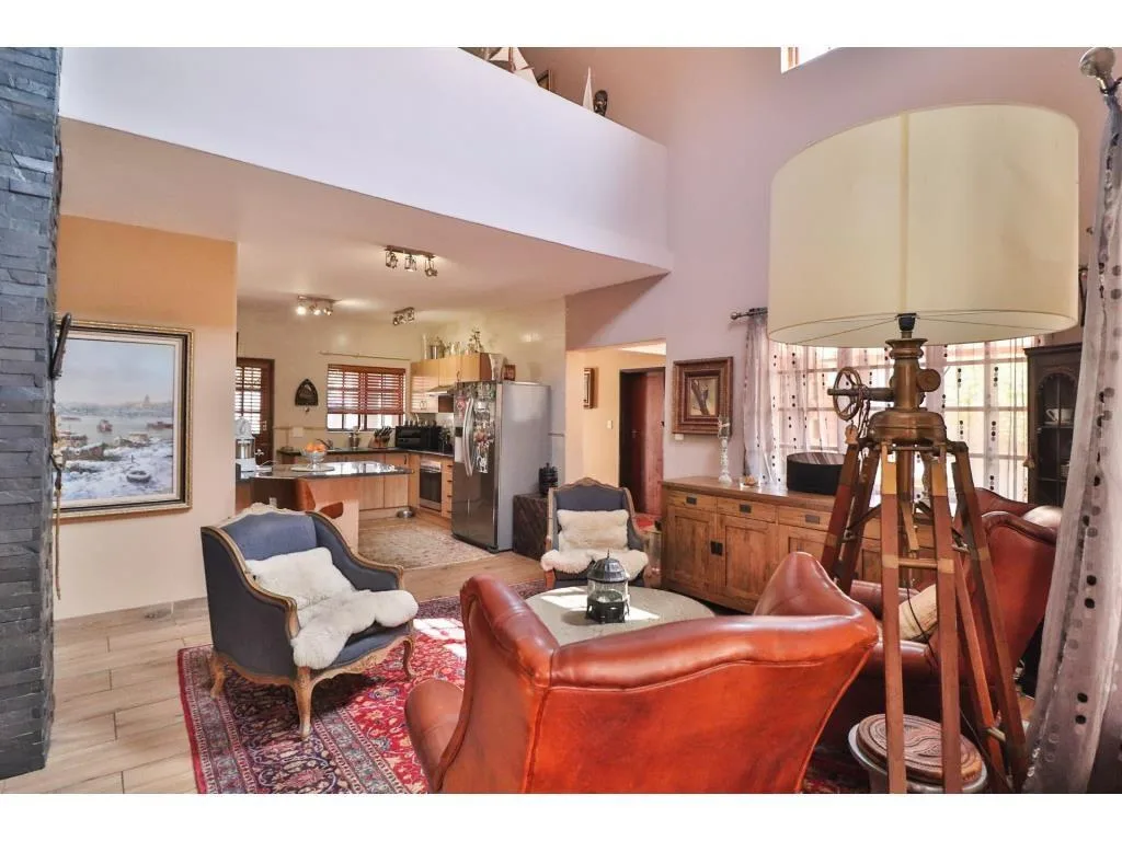 3 Bedroom House in Meerhof