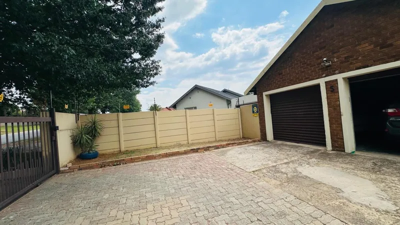 House for sale in Duvha Park