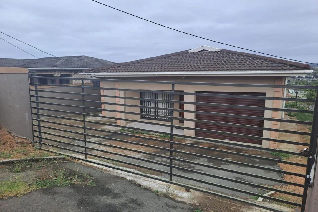 3 Bedroom House for sale in Lovu