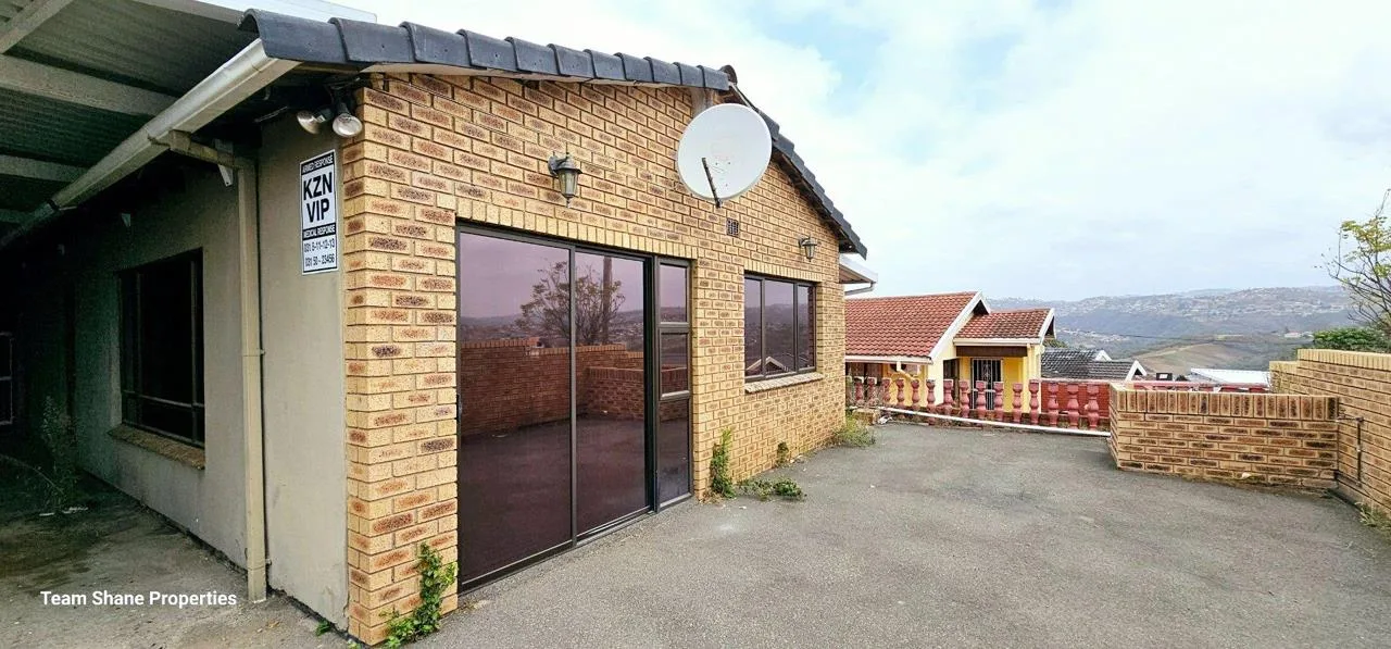 3 Bedroom House for sale in Newlands West