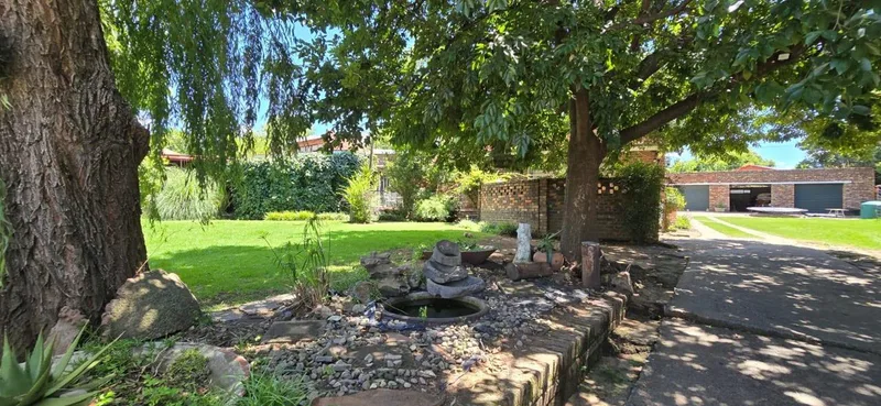 4 Bedroom House for sale in Ficksburg